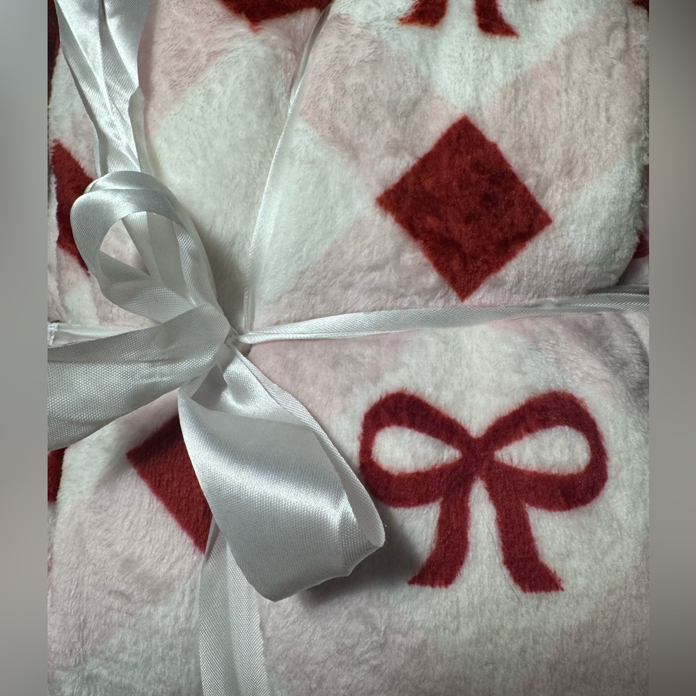Bow Throw Blanket 50x60